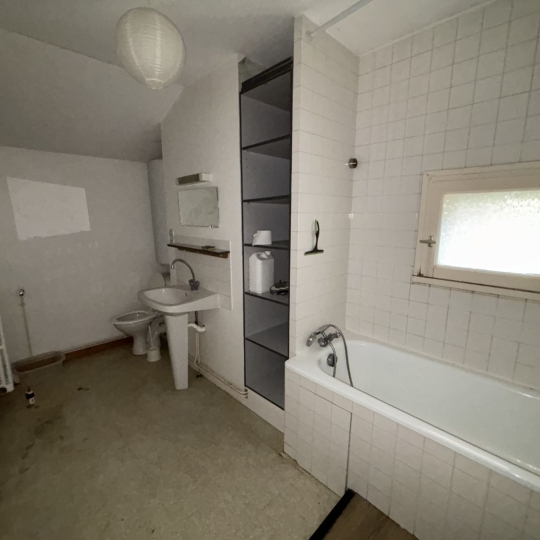  Annonces BOURG : Appartement | BOURG-EN-BRESSE (01000) | 50 m2 | 515 € 