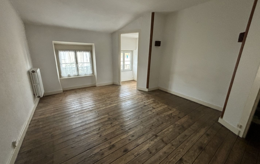 Annonces BOURG : Appartement | BOURG-EN-BRESSE (01000) | 50 m2 | 515 € 